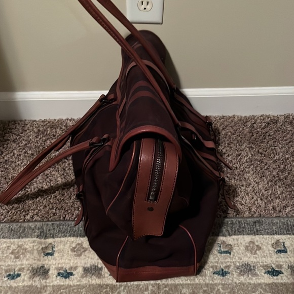 Burberry Weekender Bag - Picture 3 of 7